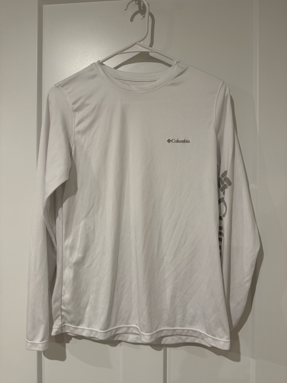 Columbia women’s Long-Sleeve UPF shirt